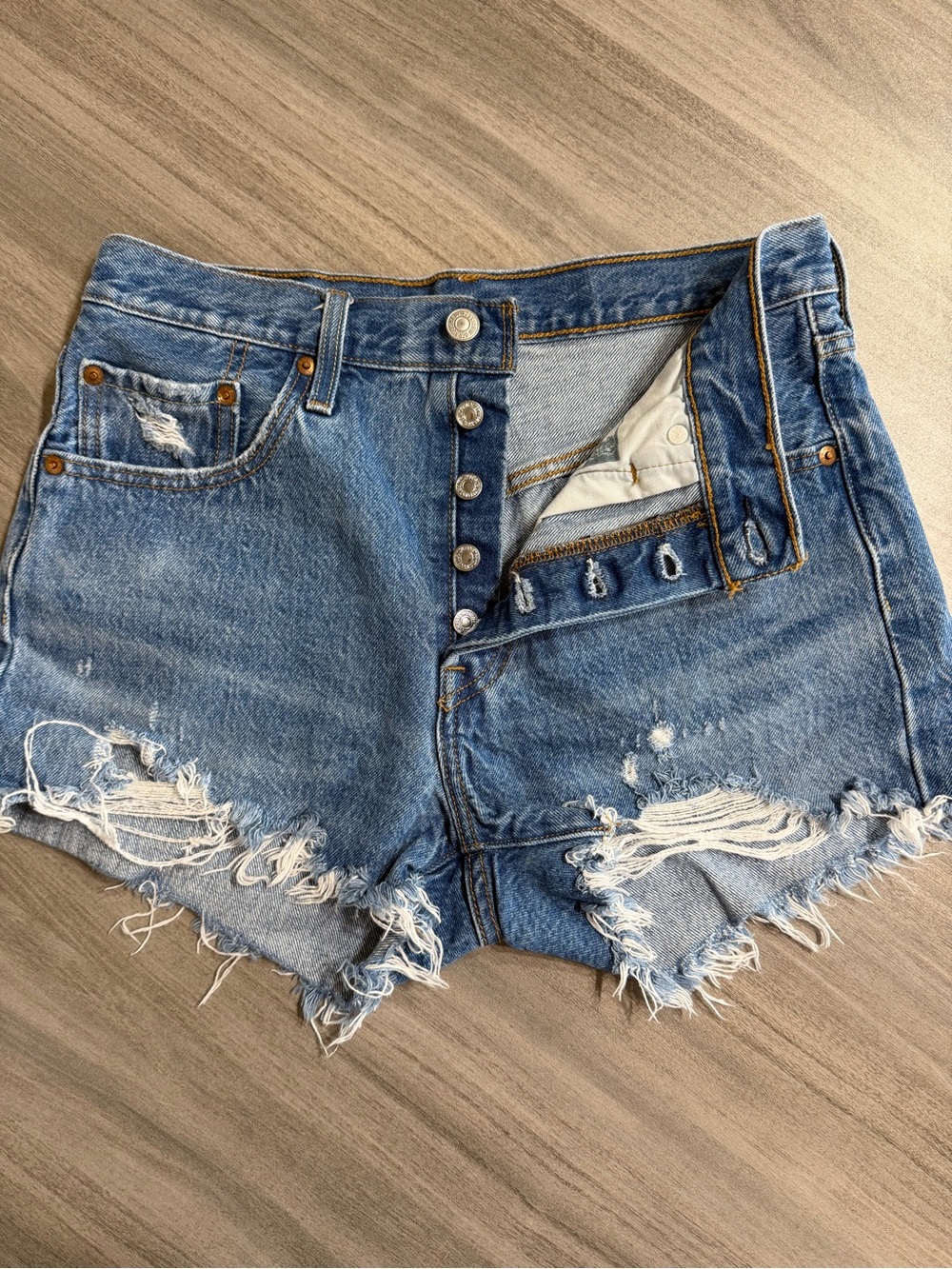 Levi’s Premium Distressed Frayed High-Waist Denim Jean Short Shorts - Women’s 28